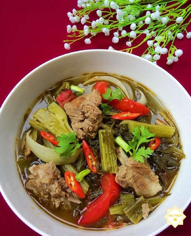 Canh chua sườn dưa cải