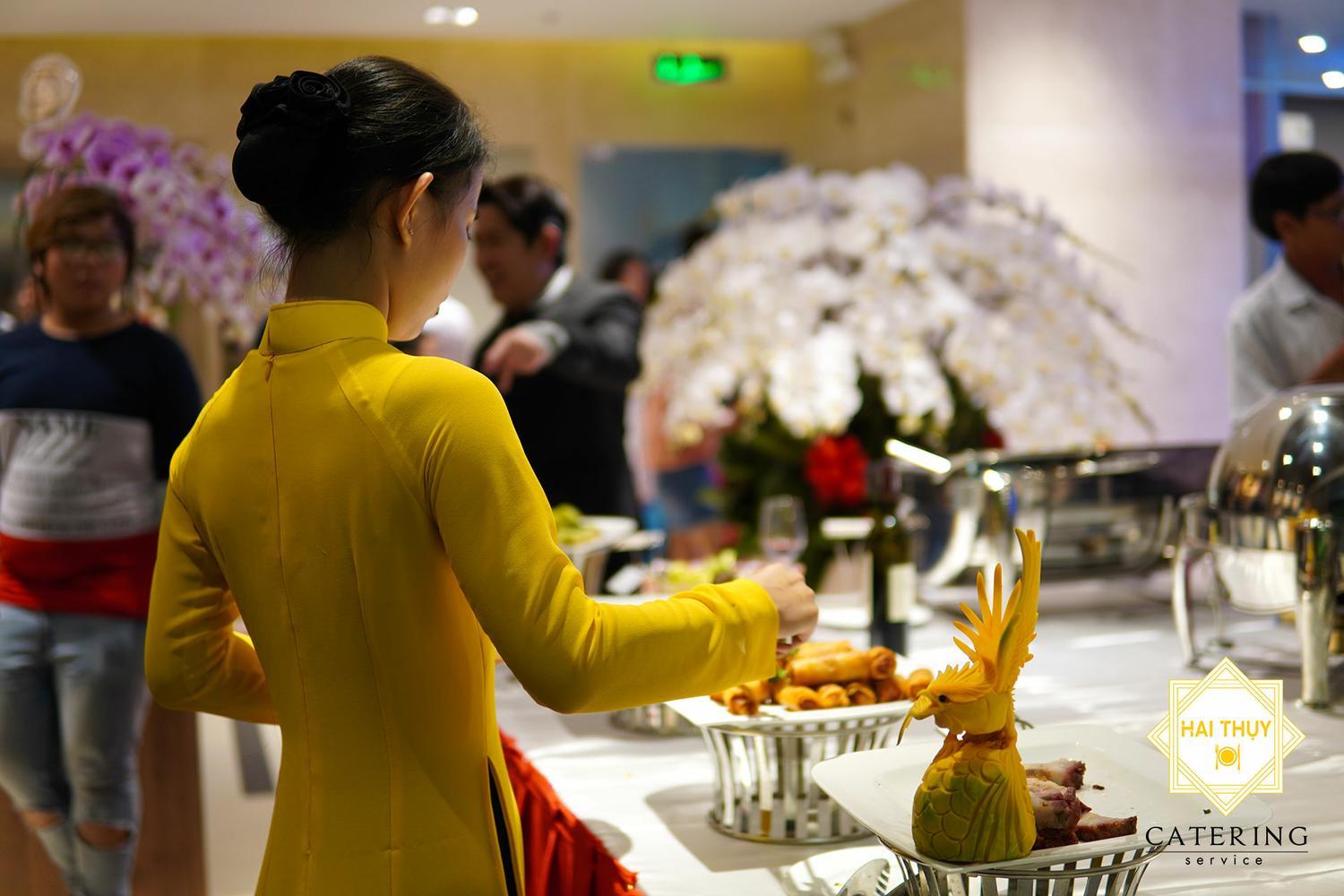 Tận hưởng sự đẳng cấp với dịch vụ đặt tiệc buffet Hai Thụy catering
