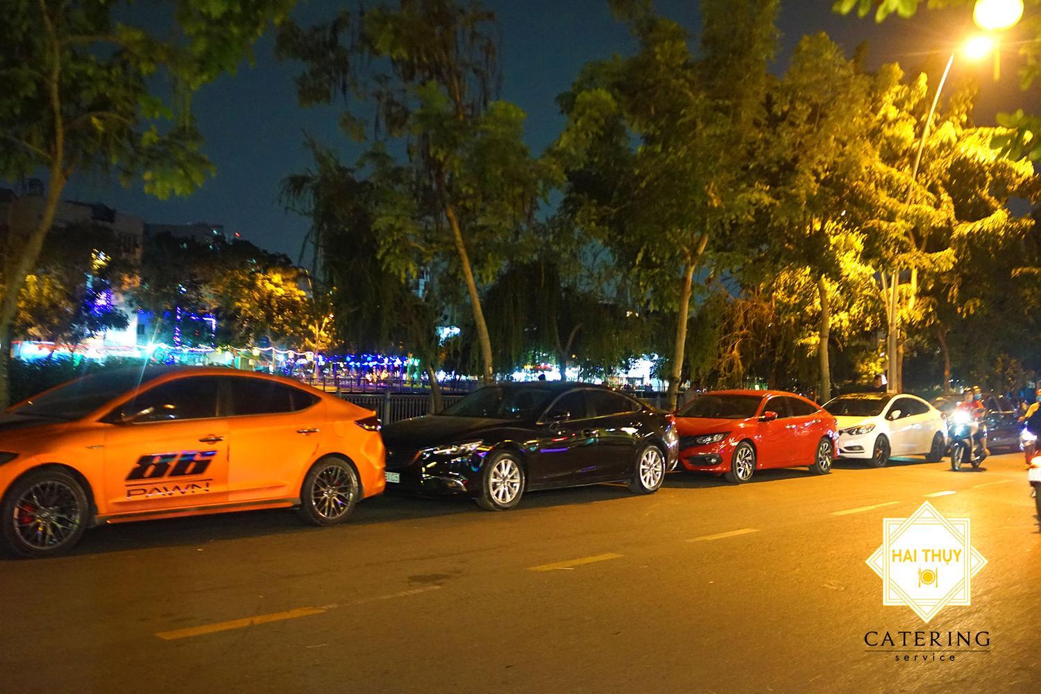 Khu vực để xe của khách mời