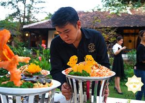 Buổi tiệc buffet ngoài trời tuyệt vời