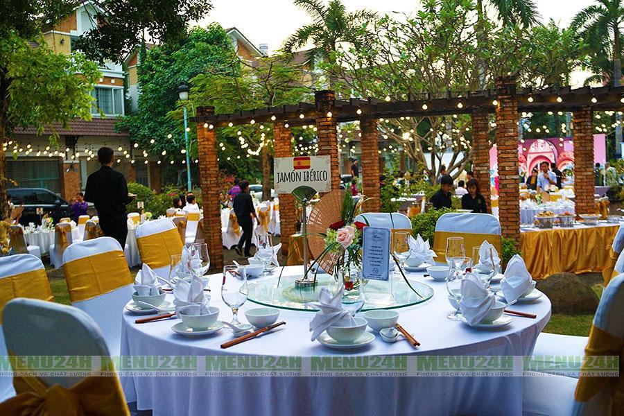 Gói gọn sự hoàn hảo với dịch vụ đặt tiệc outside Menu24h