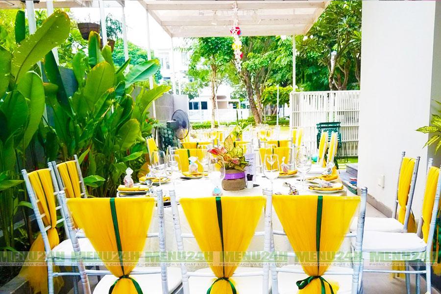 Cùng Menu24h “nằm lòng” xu hướng tổ chức tiệc cưới ngoài trời thân mật ở biển