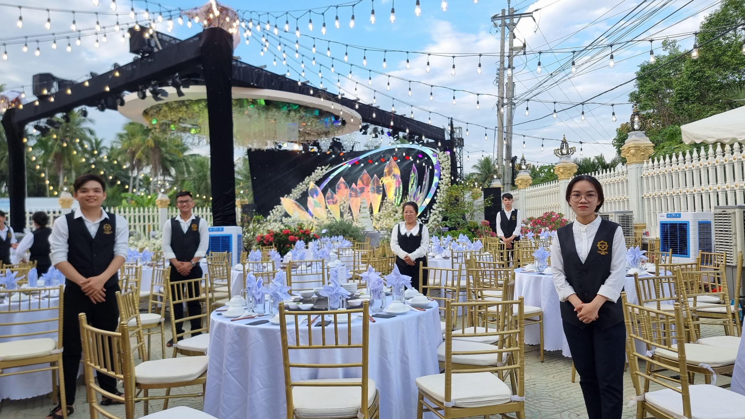 Tiệc thôi nôi tại nhà - Tận hưởng dịch vụ 5* đến từ Menu24h