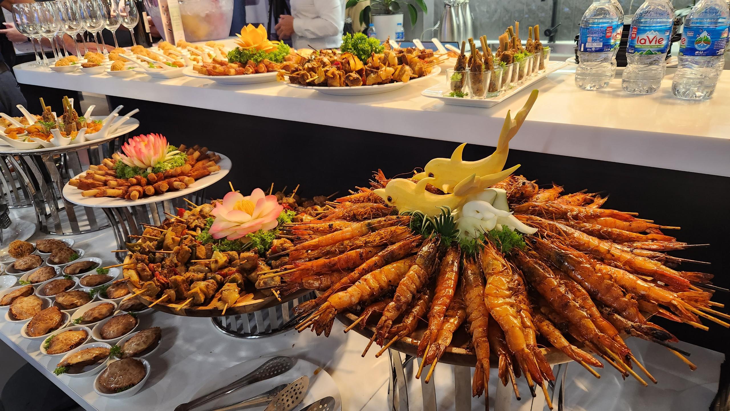 Tiệc thôi nôi tại nhà - Tận hưởng dịch vụ 5* đến từ Menu24h