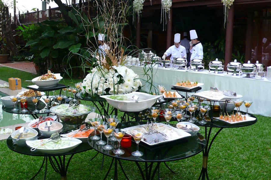 outside -catering-service